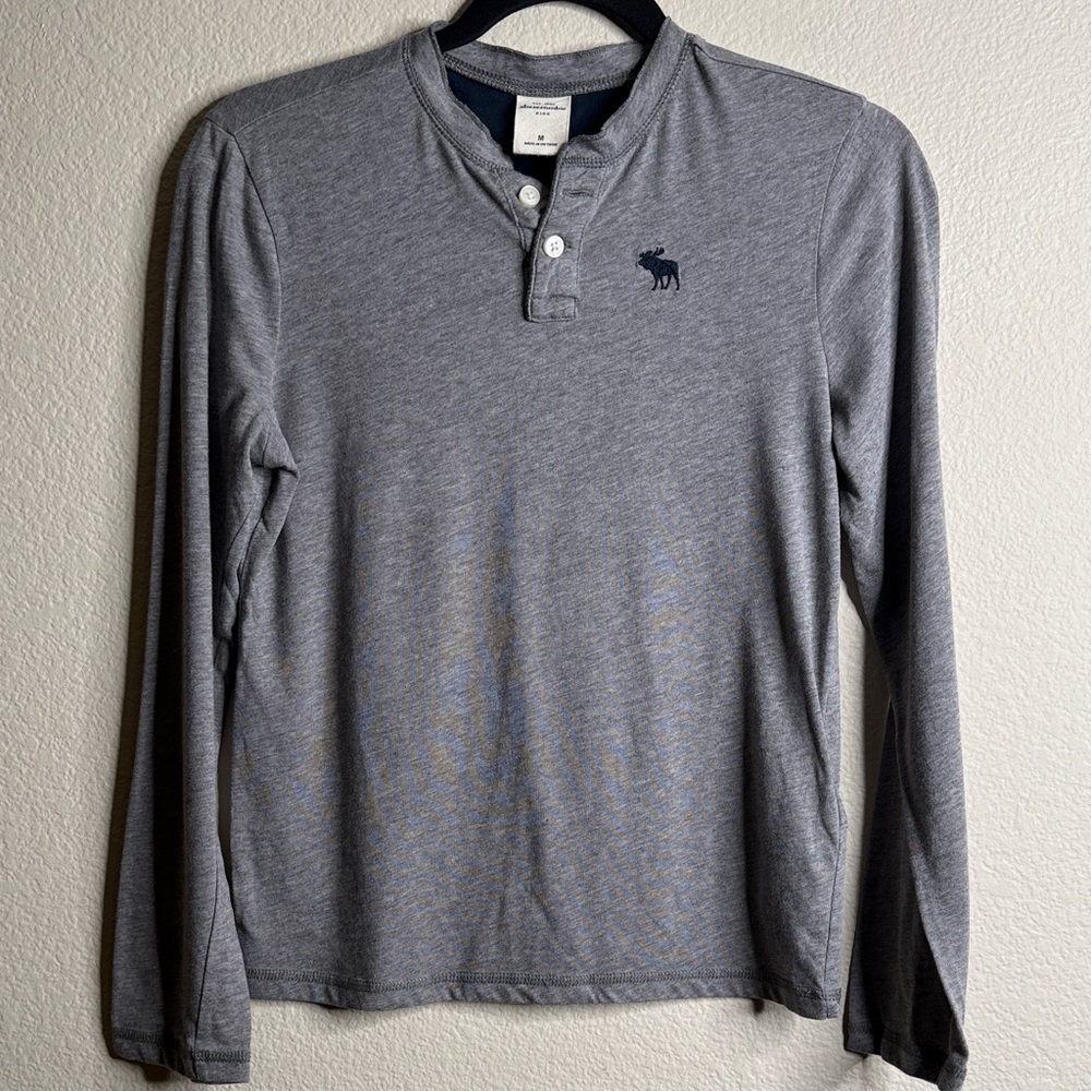 Abercrombie kids long sleeve grey Henley tee soft medium